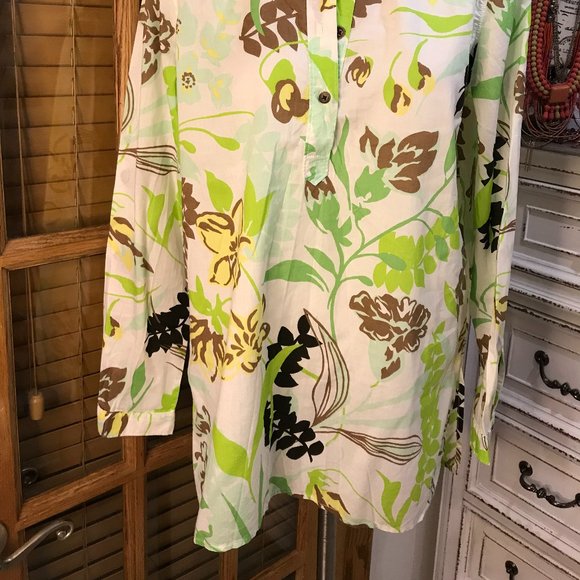 Excellent Condition White Leaf Like Pattern Upper Button  Tunic Size M By GAP - Picture 4 of 4